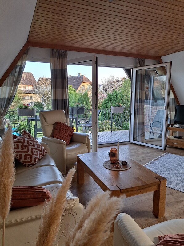 TV, books - Your vacation address in the beautiful, hilly Teutoburg Forest (Extertal)