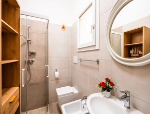 House, 1 Bedroom, Smoking, Terrace | Bathroom - L'onda blu Relax and Style (Porto Cesareo)