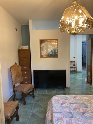 Interior - Charming villa near Rome, accommodation 2 (Albano Laziale)