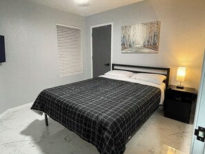 3 bedrooms, iron/ironing board, free WiFi, bed sheets