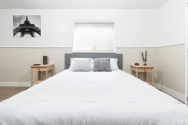 2 chambres, bureau, Wi-Fi, literie fournie