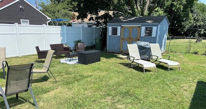 4-bedroom house in charming Lower Township with WiFi, AC