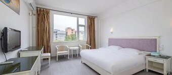 Dong'an Business Hotel (Guilin University of Technology Pingfeng Campus Branch)