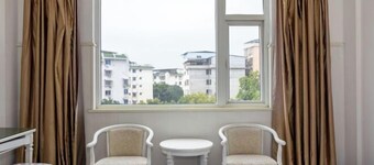 Dong'an Business Hotel (Guilin University of Technology Pingfeng Campus Branch)