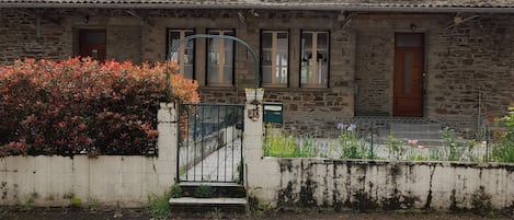 Esterni