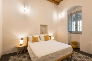 2 bedrooms, iron/ironing board, WiFi, bed sheets - Villa La Rocca (Ragusa)