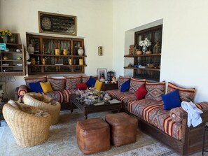 2 habitaciones, ropa de cama hipoalergénica y camas con pillow-top