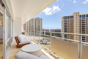 Property grounds - Newly Reno’d Oceanview Luxe Stay w/ Free Parking (Honolulu)