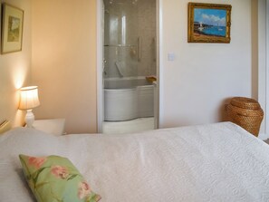 3 habitaciones, wifi gratis y ropa de cama 