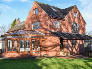 Unclassified image, 3 of 24, button