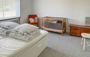 2 habitaciones, cuna de viaje y wifi gratis 