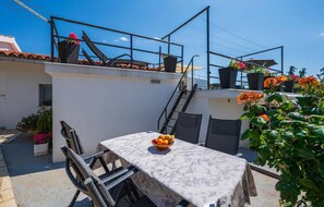 Outdoor dining - 2 bedroom lovely apartment in Rabac (Rabac)