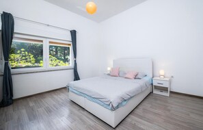2 bedrooms, free WiFi