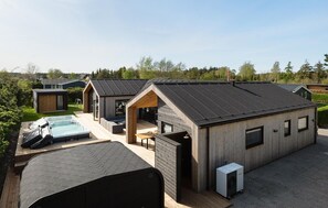 Bain à remous extérieur