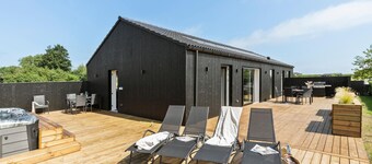 Stunning home in Grenaa with sauna