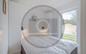 4 habitaciones, cuna de viaje y wifi gratis