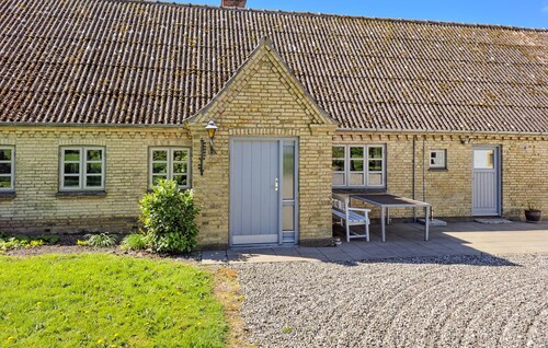 2 bedroom amazing home in Samsø