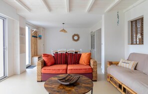 Télévision, chaîne hi-fi