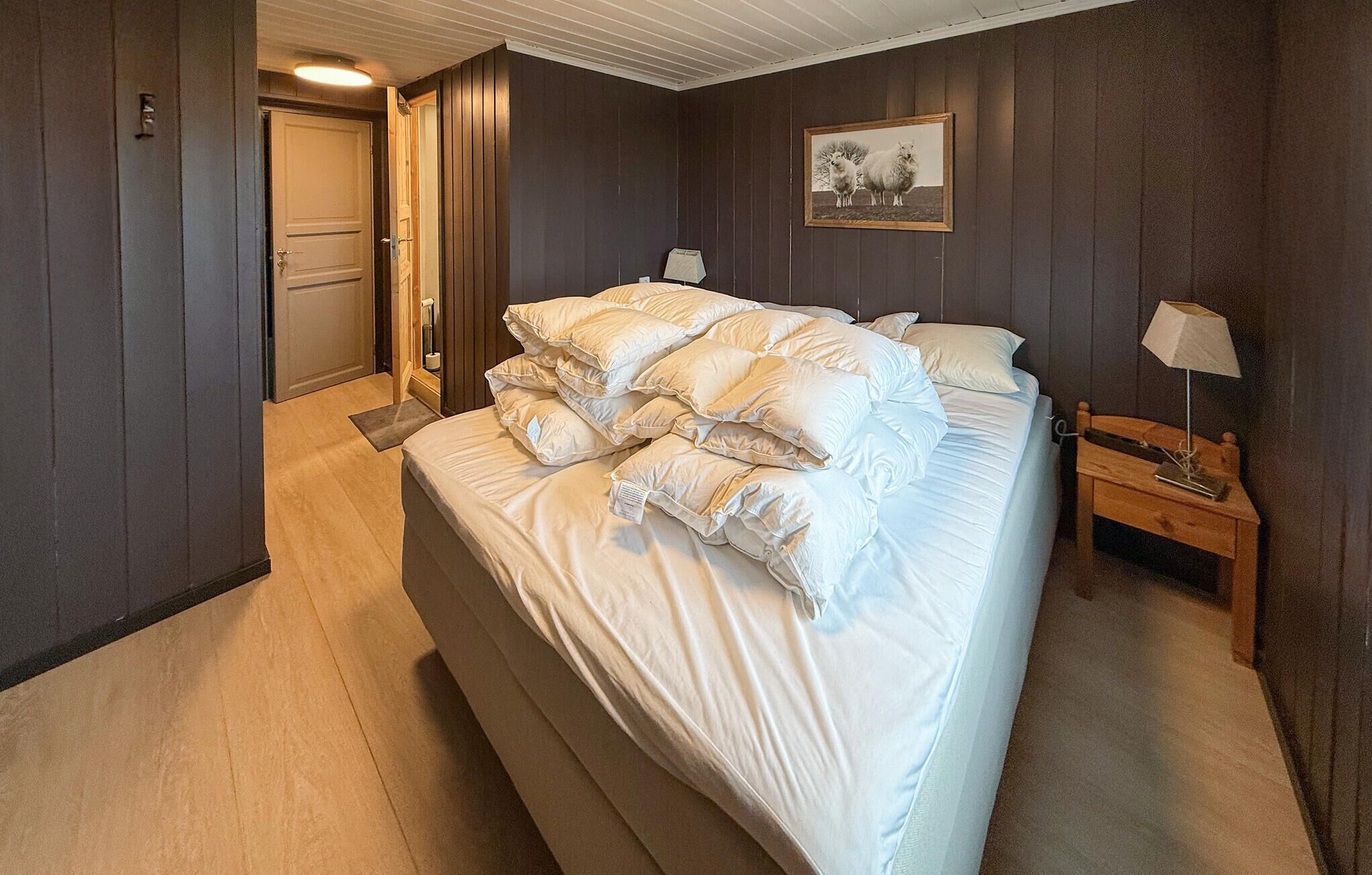 5 bedrooms, free WiFi