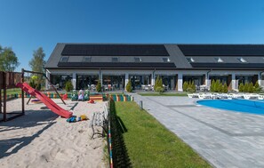 Children's area - Pet friendly apartment in Nowecin with sauna (Nowecin)
