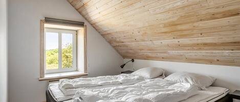 8 bedrooms, free WiFi