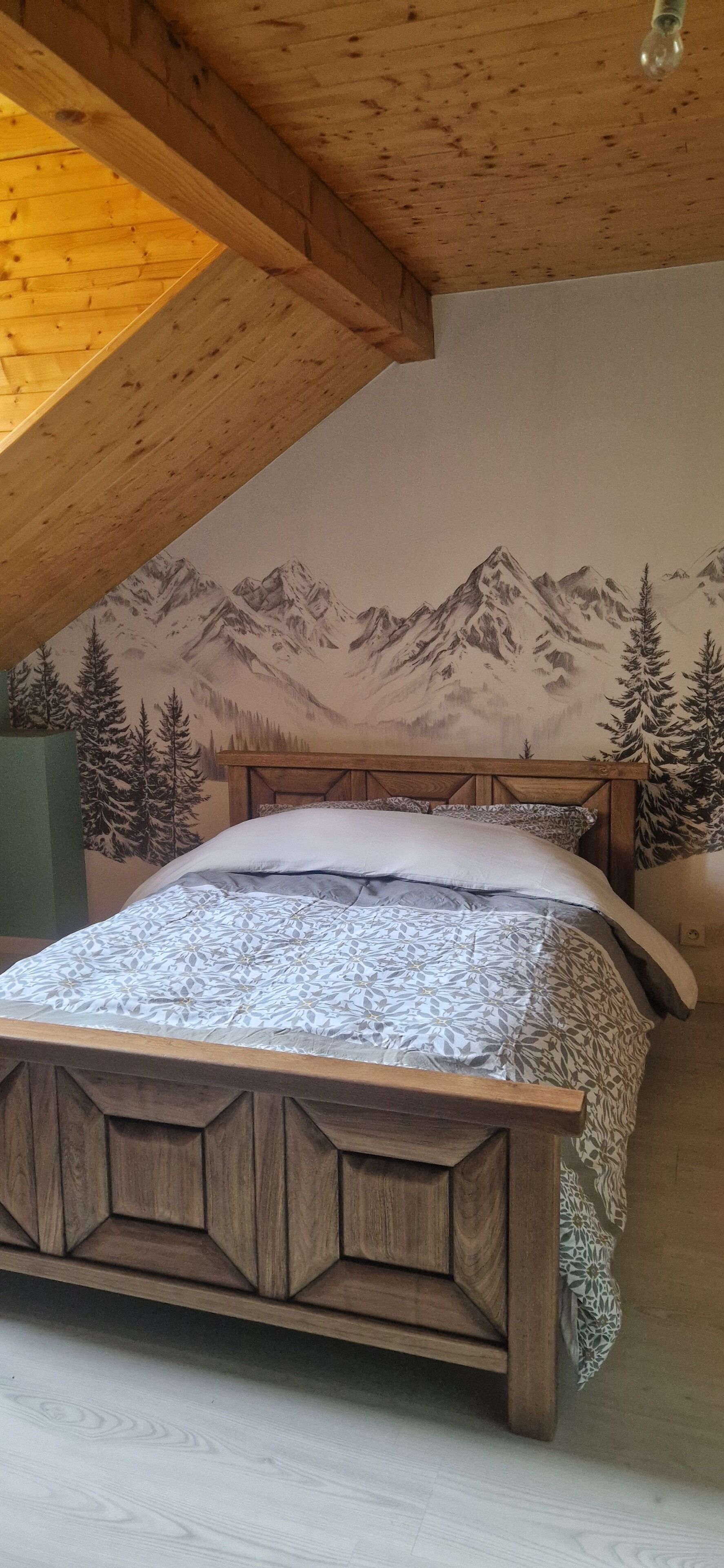 3 chambres, fer et planche à repasser, lit parapluie, Wi-Fi gratuit