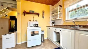 Oven, stovetop