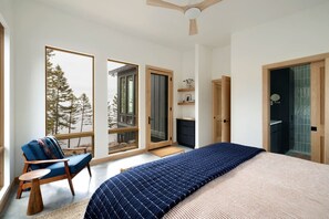 3 bedrooms, desk, free WiFi, bed sheets