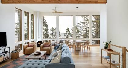 Tallens Stuga Luxury Cabin of the Pines
