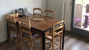Uklassifisert bilde, 3 av 7, knapp