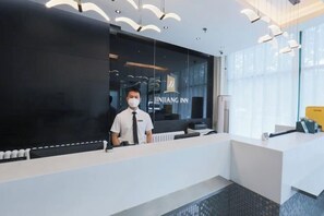 Lobby - Jinjiang Inn (Beijing Sanyuanqiao Yansha International Exhibition Center Hotel) (Beijing)