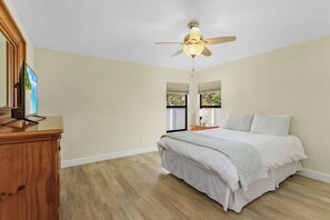 3 bedrooms, desk, iron/ironing board, travel crib