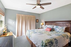 2 bedrooms, iron/ironing board, travel cot, WiFi - 2BR townhouse with pools, hot tub & BBQ (Waikoloa Village)