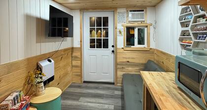4-bedroom Tiny House on Wheels b/w Flagstaff & Grand Canyon