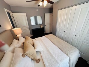 3 bedrooms, iron/ironing board, WiFi, bed sheets