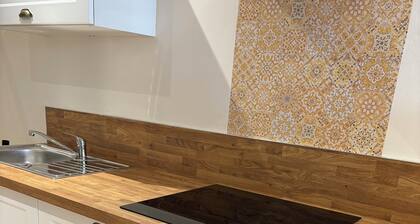 « La Cahute » 
Proche Mer đ