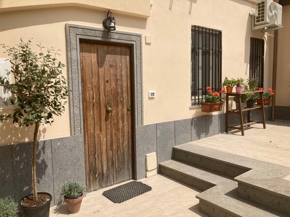 Exterior detail - Charming villa near Rome, 1 (Albano Laziale)