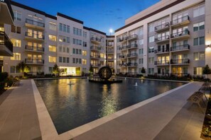 Exterior - Fountain View 2B/2B Luxury Apt Near Galleria (Houston)