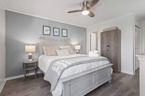 2 chambres, fer et planche à repasser, Wi-Fi gratuit, draps fournis