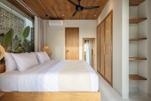 3 bedrooms, in-room safe, desk, iron/ironing board