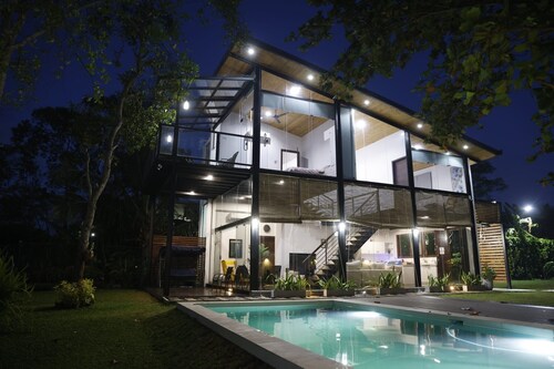 The Lakes Edge Residence | A cosy retreat by the Bolgoda Lake