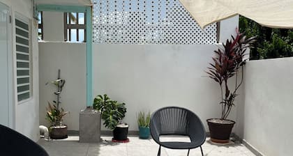 Surfers/backpackers Paradise