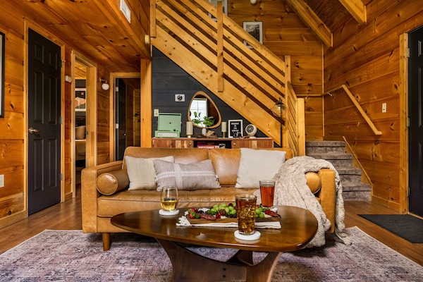 55-inch TV with digital channels, fireplace, Netflix