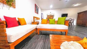 1 bedroom, free WiFi, bed sheets