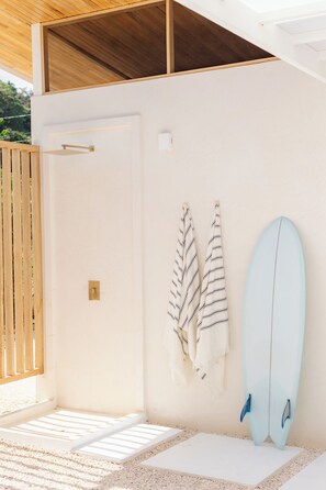 Property grounds - La Santina beachfront villa 3 minutes from the beach with private pool. (Pavones)