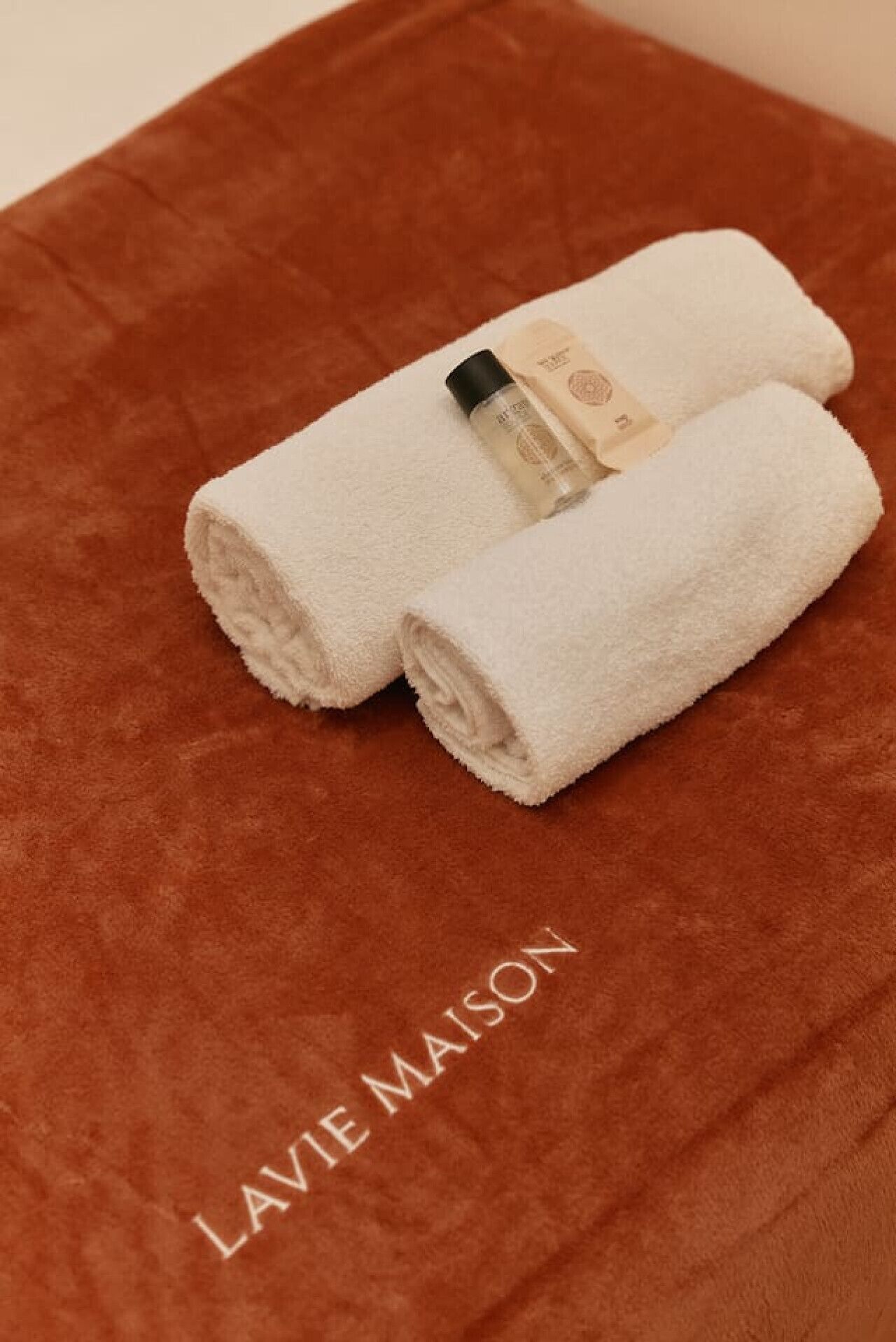 Bathroom amenities
