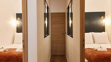 2 Schlafzimmer, Schreibtisch, Bügeleisen/Bügelbrett, Reisekinderbett
