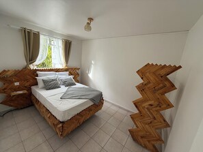 2 chambres, fer et planche à repasser, Wi-Fi, literie fournie