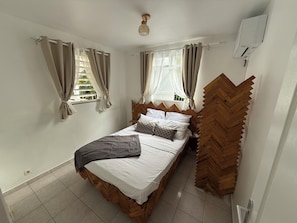 2 chambres, fer et planche à repasser, Wi-Fi, draps fournis