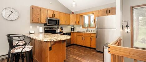 Mikrobølgeovn, ovn, kogeplade, opvaskemaskine